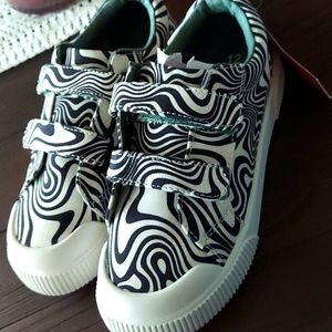 Black and White Swirl Canvas Sneakers 12 New
